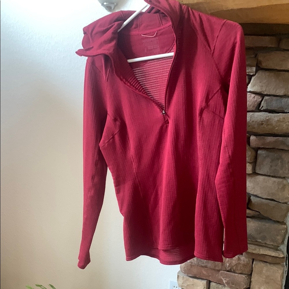 Patagonia Women's capilene thermal weight 1/4 zip hoody burgundy - Picture 5 of 6